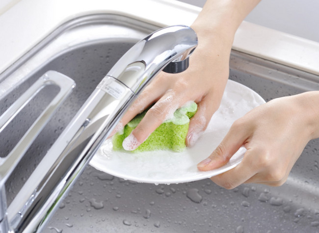 إليك هذه الأسرار عن غسيل الأطباق.. توفر الكثير من الوقت والجهد إليك هذه الأسرار عن غسيل الأطباق.. توفر الكثير من الوقت والجهد