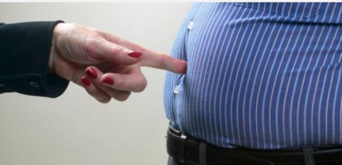 أغربها-الجبنة.-أطعمة-تسبب-الكرش