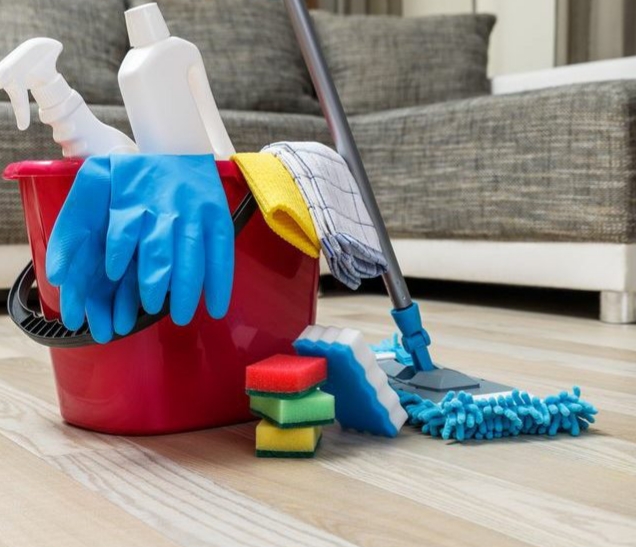 تجنّبي-تنظيف-هذه-الأسطح-بالماء!