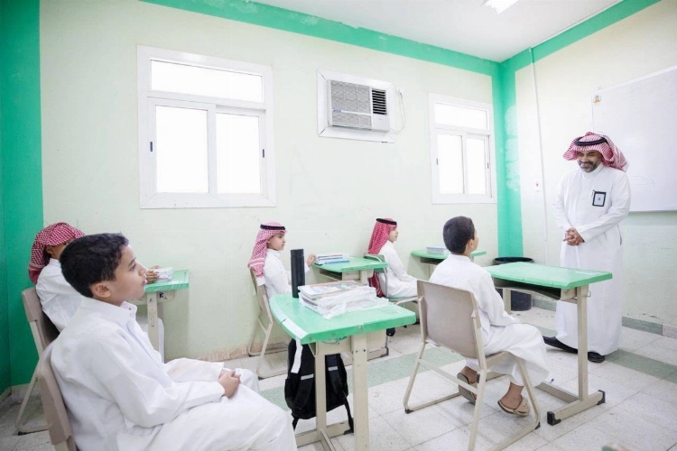 النيابة تهدّد بمعاقبة المتسببين في انقطاع الأطفال عن التعليم