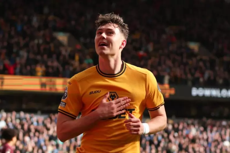 ذا أثلتيك: نيوكاسل يقدّم عرضًا بقيمة 50 مليون إسترليني لضم لارسن من وولفرهامبتون