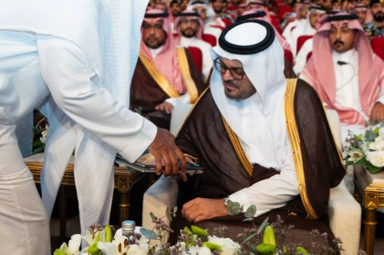 نائب أمير مكة يفتتح مؤتمر حول مسؤولية الجامعات في تعزيز القيم والوعي الفكري