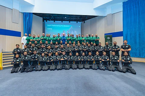 حكام دوري روشن ينهون معسكرهم الإعدادي في الطائف استعدادًا لموسم 2025-2026