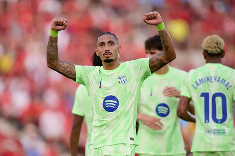 سبورت: برشلونة يسرّع جهود إعادة رافينيا مبكرًا قبل مواجهة بوليفيا