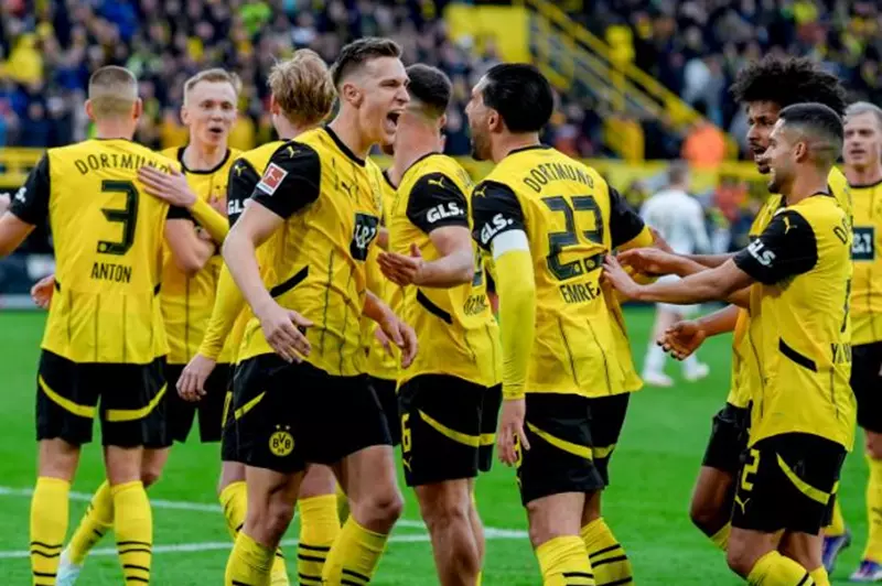 لاعب تشيلسي ينتقل إلى دورتموند على سبيل الإعارة حتى 2026 
