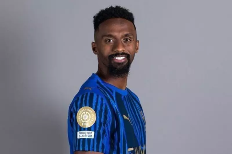 الدوسري ينضم إلى نيوم السعودي قادماً من الهلال ليجاور حجازي