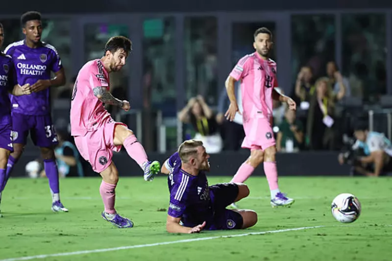 ميسي يقود إنتر ميامي إلى نهائي كأس الدوريات بتسجيله ثنائية في مرمى أورلاندو