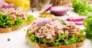 أكلات باردة مناسبة للسفر والمصيف: ساندويتشات صحية وسلطات