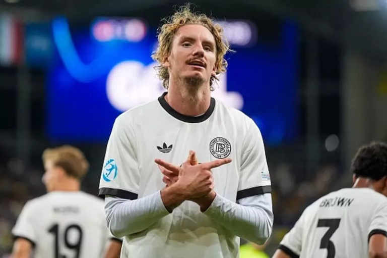 لا أطلب من الجميع التفهم.. فولتيماده يوضح سبب انتقاله إلى نيوكاسل