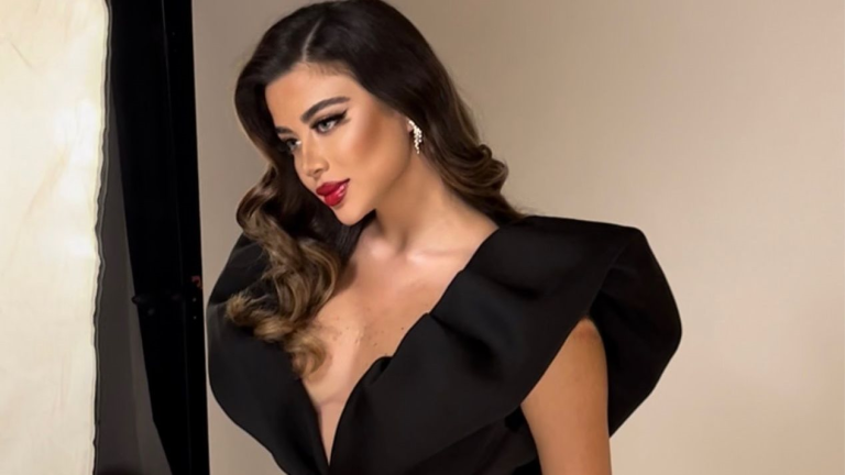 يارا السكري تلفت الأنظار بإطلالة مميزة أمام برج إيفل يارا السكري تلفت الأنظار بإطلالة مميزة أمام برج إيفل