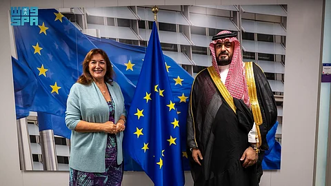 وزير الاقتصاد والتخطيط يبحث مع المفوضة الأوروبية لشؤون البحر الأبيض المتوسط سبل تعزيز التعاون في مجالات عدة.