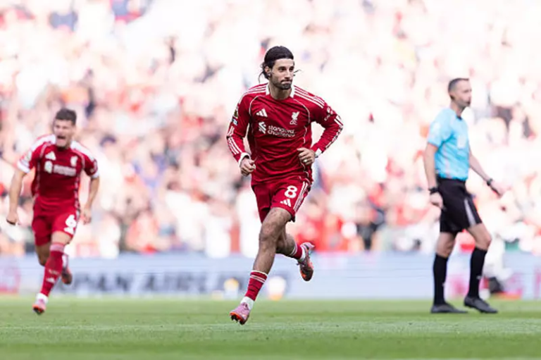بعدما تواجد أساسيا أمام أتلتيكو.. سوبوسلاي يصل للمباراة الـ100 مع ليفربول بعدما تواجد أساسيا أمام أتلتيكو.. سوبوسلاي يصل للمباراة الـ100 مع ليفربول