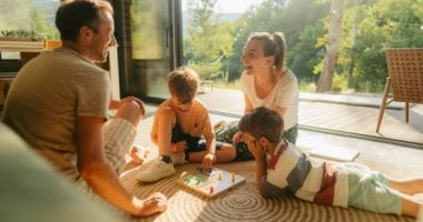 تريند Yes Day للأطفال.. كيف تستفدين منه وتتجنبي مخاطره على ابنك؟ 
