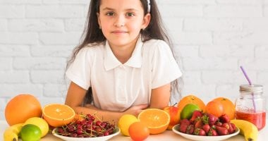 7 أطعمة أساسية في مطبخك تقوي مناعة أطفالك خلال تقلبات الجو 