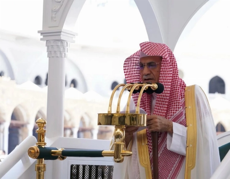 خطيب المسجد الحرام: تتضح العلاقة بين الإيمان والتوكل من خلال قصة أصحاب الكهف خطيب المسجد الحرام: تتضح العلاقة بين الإيمان والتوكل من خلال قصة أصحاب الكهف