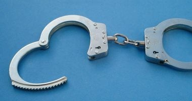 سجينة تايوانية حاولت الحصول على بصمة رجل ميت أثناء جنازته لتزوير أوراق 