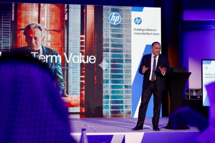 «HP» توسع استثماراتها في السعودية وتدعم التحول إلى اقتصاد رقمي قائم على الابتكار «HP» توسع استثماراتها في السعودية وتدعم التحول إلى اقتصاد رقمي قائم على الابتكار