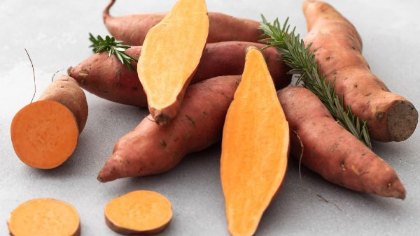 طريقة تحضير البطاطا الحلوة المشوية